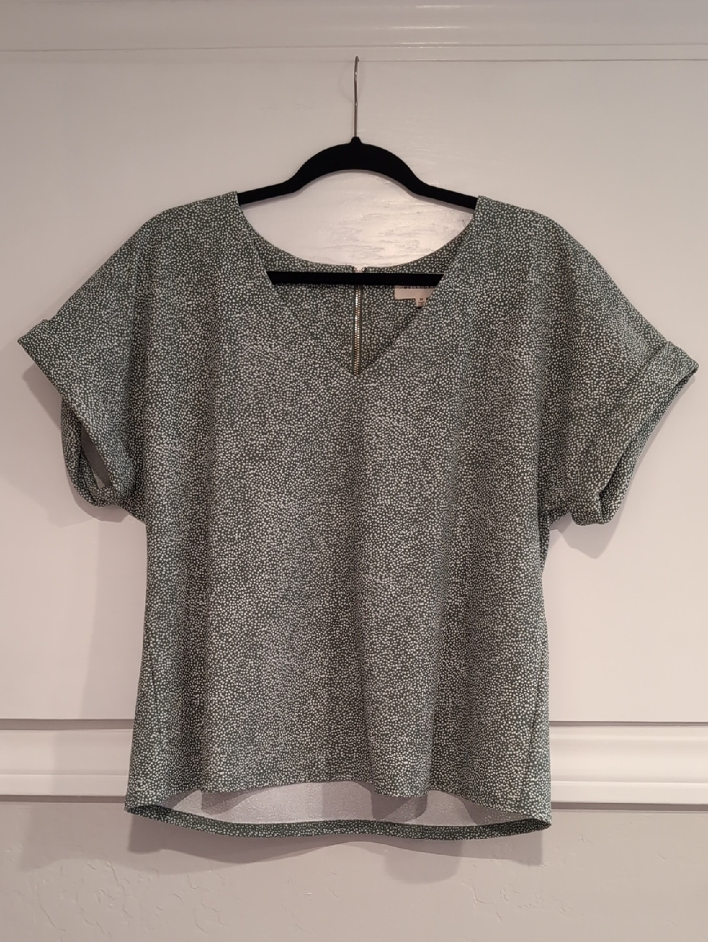 MELLODAY Green Speckled V-Neck Short Sleeve Blouse, Medium